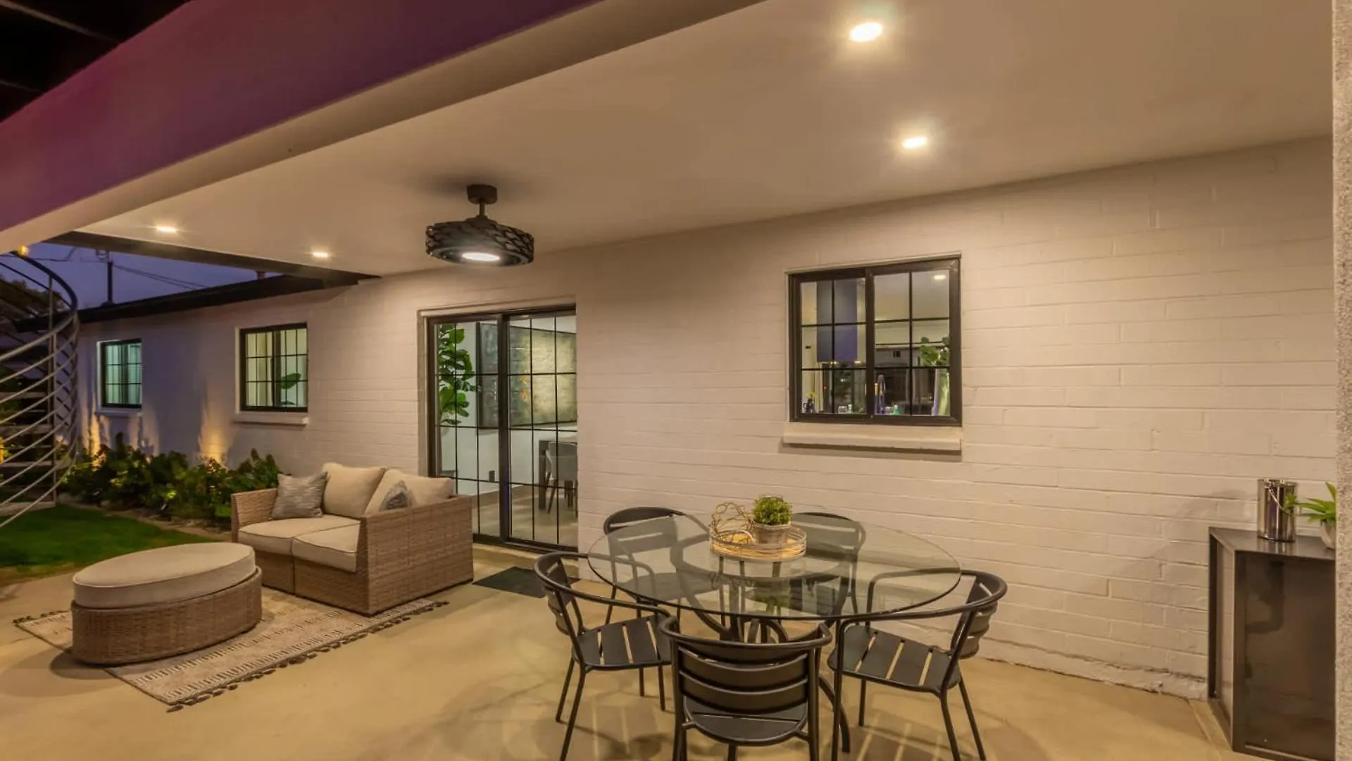 The Sundancer Custom Retreat Villa Scottsdale